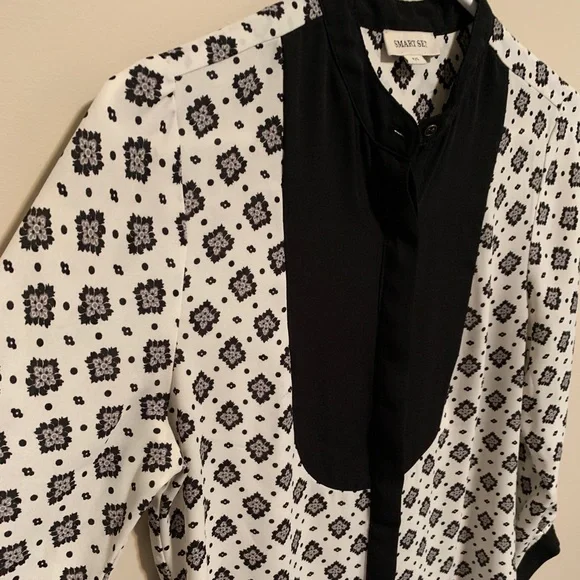 Smart Set Button-Up Blouse, size S - Picture 5 of 10